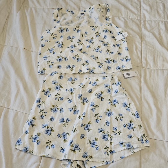 Old Navy Other - Women's Summer Floral Print Set Skort/top Old NAVY Size Small